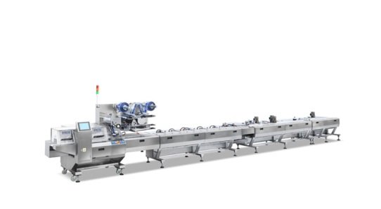 Automatic Flow Packing Machine Integrated with auto feeder